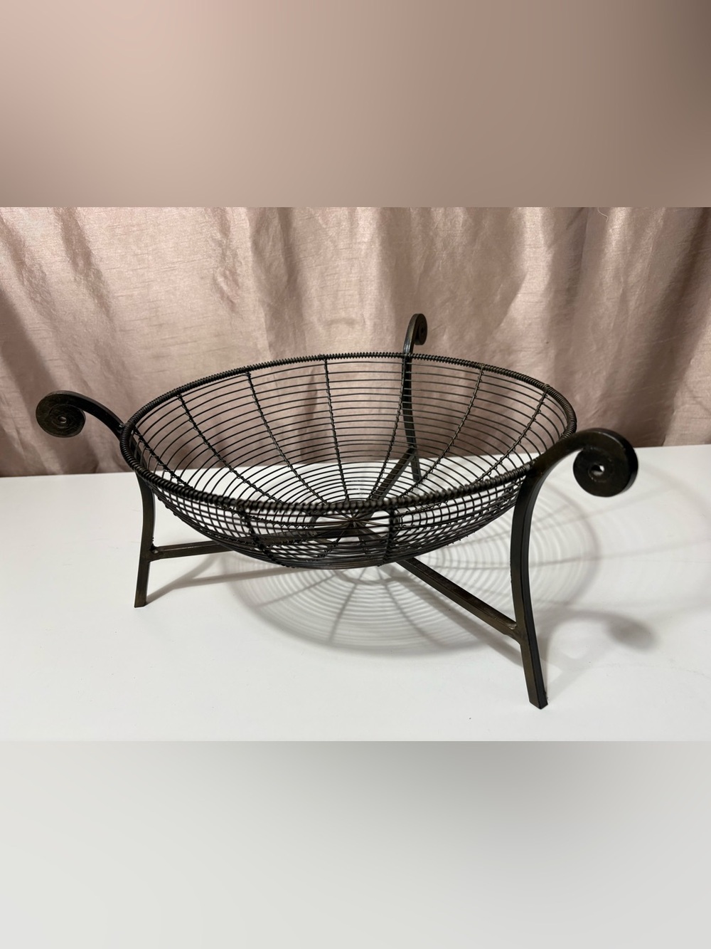 Black Metal And Wire Fruit Display Bowl Farmhouse Cottage Style